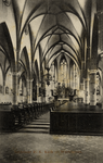 15259 Interieur van de Rooms-katholieke kerk (Herenstraat 9) te Werkhoven: de kerkzaal met altaar en banken.N.B. De ...